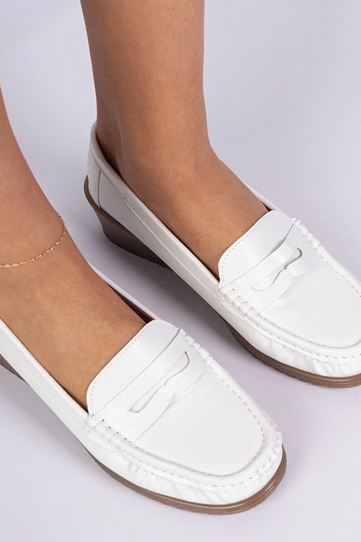 Weiße Mokassins für Damen mit...