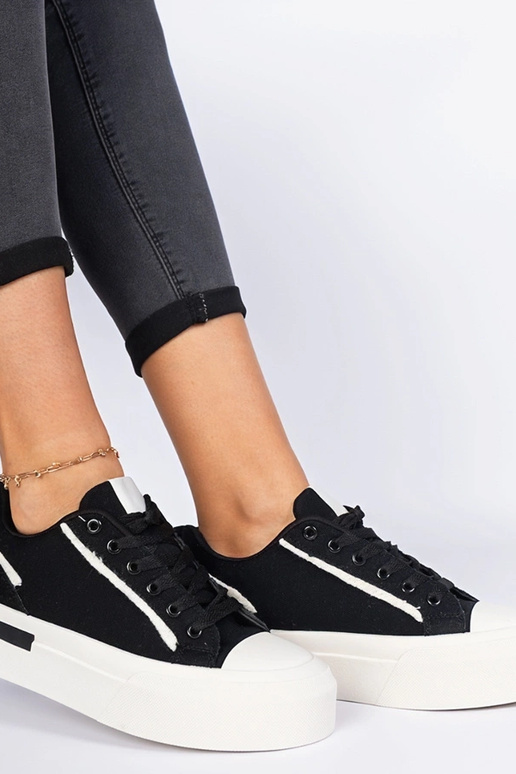 Schwarze Damendoppschuhe aus Stoff...