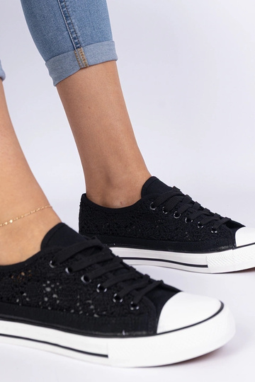 Schwarze durchbrochene... 2