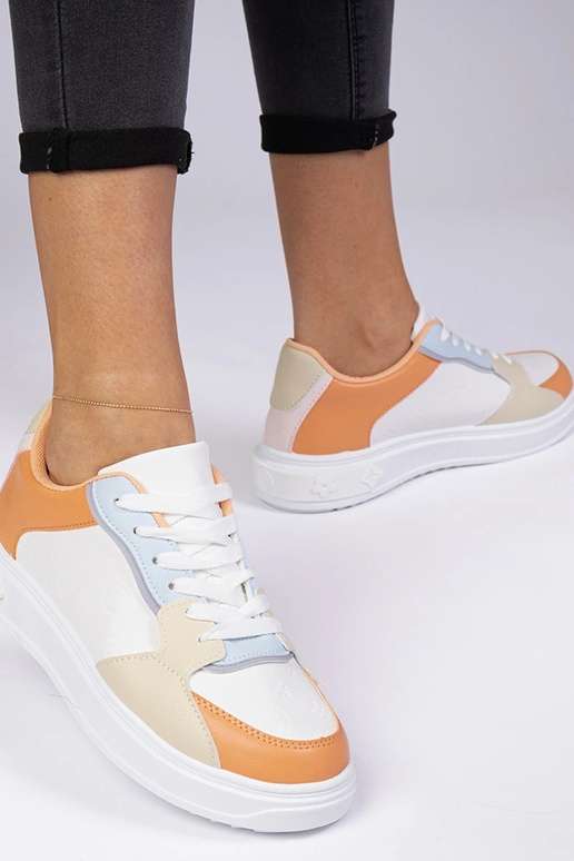 Weiß-orange Sportschuhe aus...