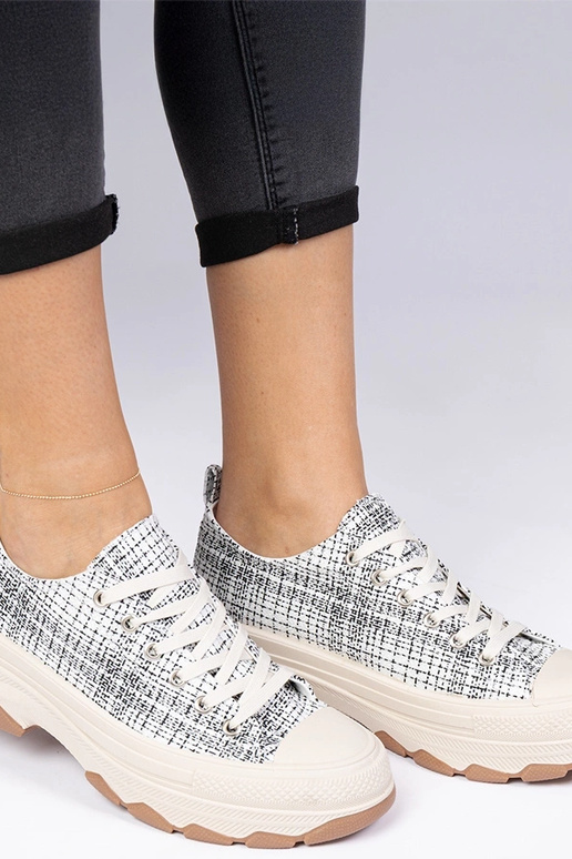 Weiß-schwarze Sneakers mit dicker...