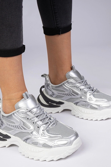 Silberne sportliche Sneakers auf massiver Sohle Lirata 2