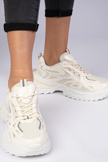 Beige sportliche Sneakers...