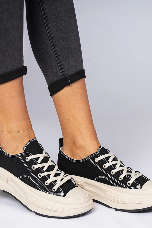 Schwarze Damen-Sneakers aus Stoff...