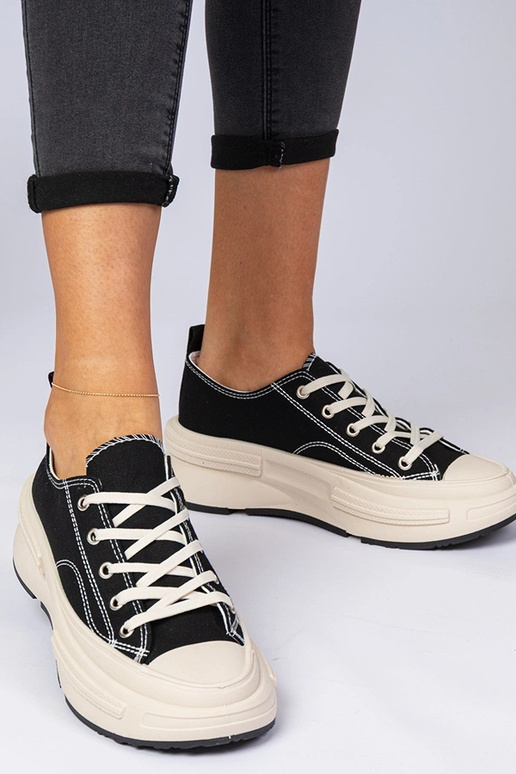 Schwarze Damen-Sneakers aus Stoff...