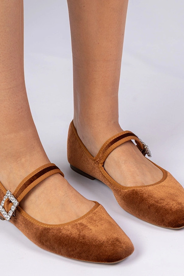 Braune Damen Velours Ballerinas mit Schnalle Kvitta 2