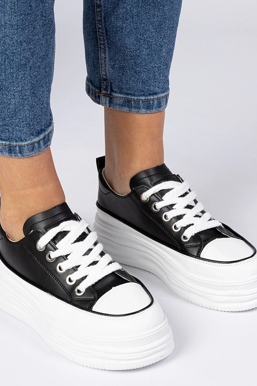 Schwarz-weiße Damen Sneakers mit...