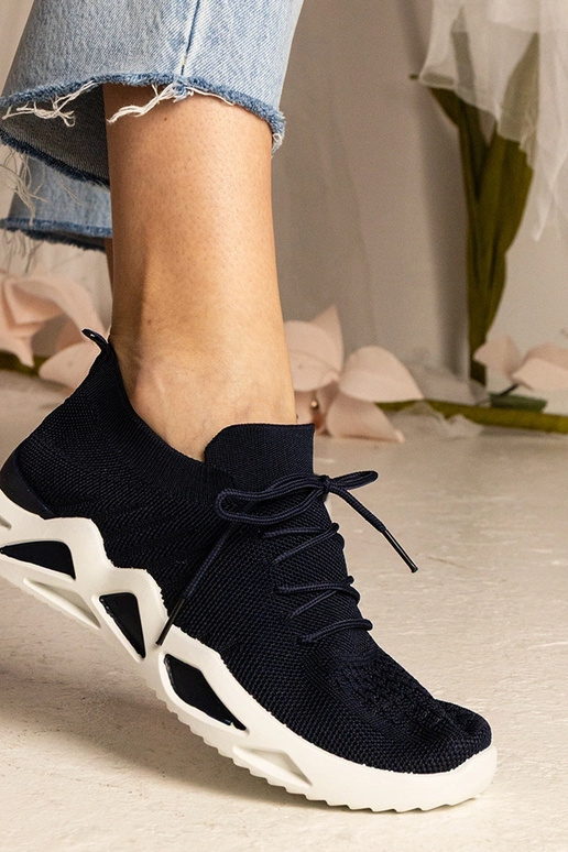 Dunkelblaue Sneakers mit...