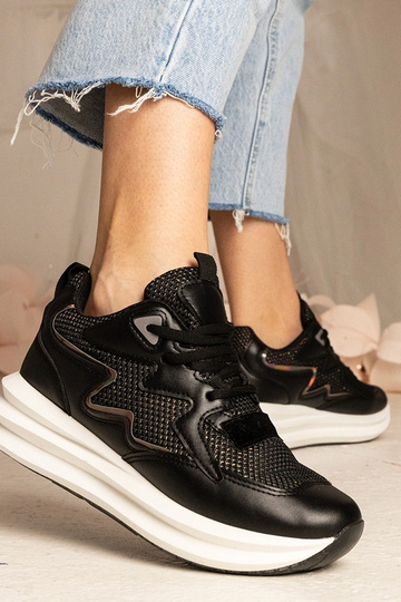 Schwarze Sneakers mit holografischen Elementen Elaiza