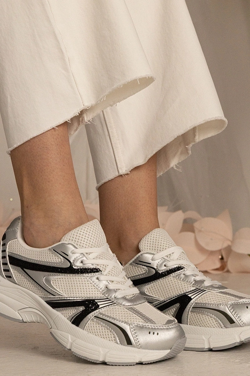 Silberne Damen Sneakers Sport mit... Silberne Damen Sneakers Sport mit...