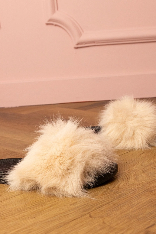 Beige Kinderhausschuhe mit Fell Malinka Beige Kinderhausschuhe mit Fell Malinka