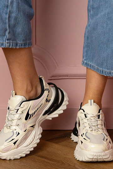 Beige Damen-Sneaker auf stylischer Plattform Carina