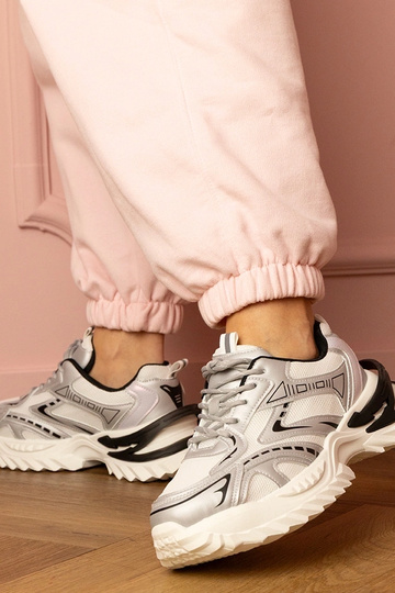 Silberne Damen-Sneaker auf dicker Plattform Lirana 2