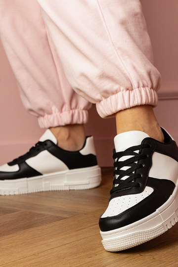 Schwarze Damen-Sneaker auf Plattform Luneta