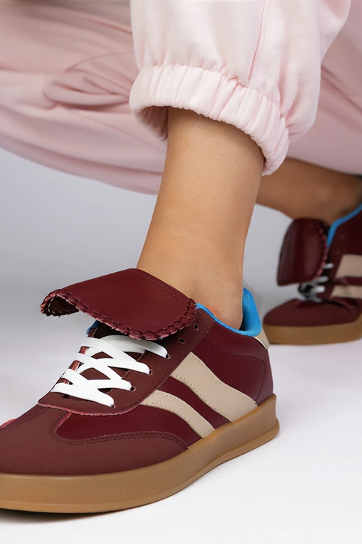 Kirschrote sportliche Damenschuhe,...