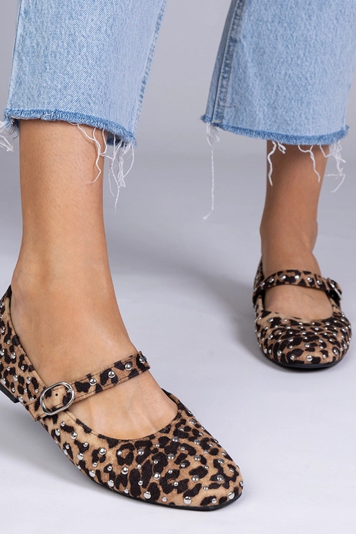 Panter-Muster Ballerinas mit Nieten... Panter-Muster Ballerinas mit Nieten...