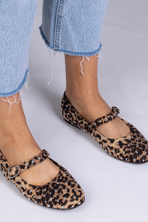 Panter-Muster Ballerinas mit Nieten... Panter-Muster Ballerinas mit Nieten...