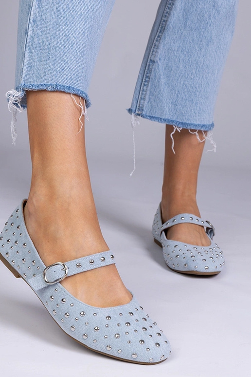 Blaue Ballerinas mit Nieten und... Blaue Ballerinas mit Nieten und...