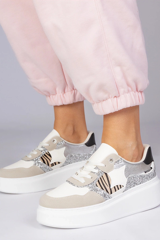 Sandfarbene Sportschuhe mit Glitzer...