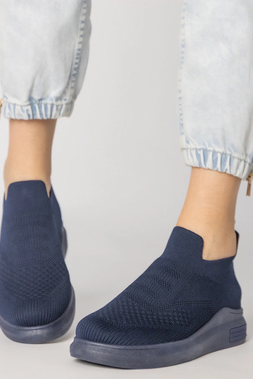 Dunkelblaue Slip-On-Schuhe,...