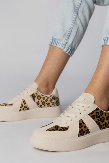 Beige Sneakers mit...