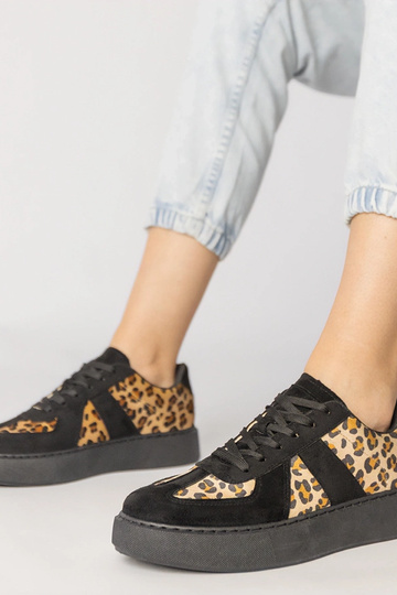 Schwarze Sneakers mit... 2