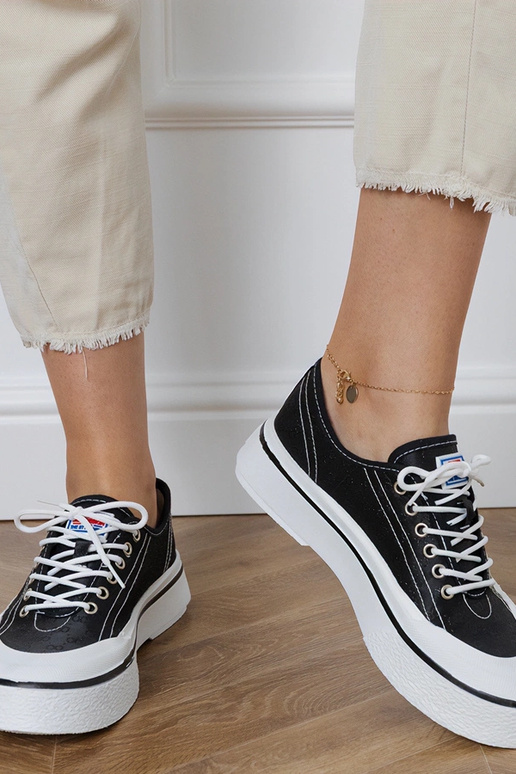 Schwarze Damenplattformschuhe, „Greta"