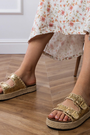 Goldene Espadrilles mit Glitzer und Schnallen, „Induri"