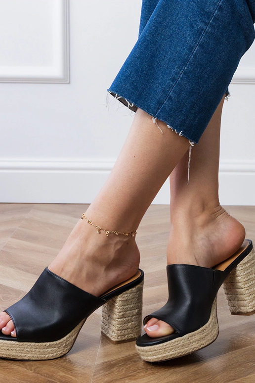 Schwarze Espadrilles mit Absatz Grande Schwarze Espadrilles mit Absatz Grande