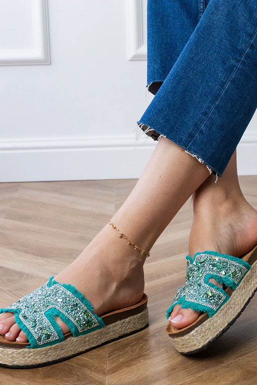 Grüne Espadrilles mit Zirkonien und... Grüne Espadrilles mit Zirkonien und...