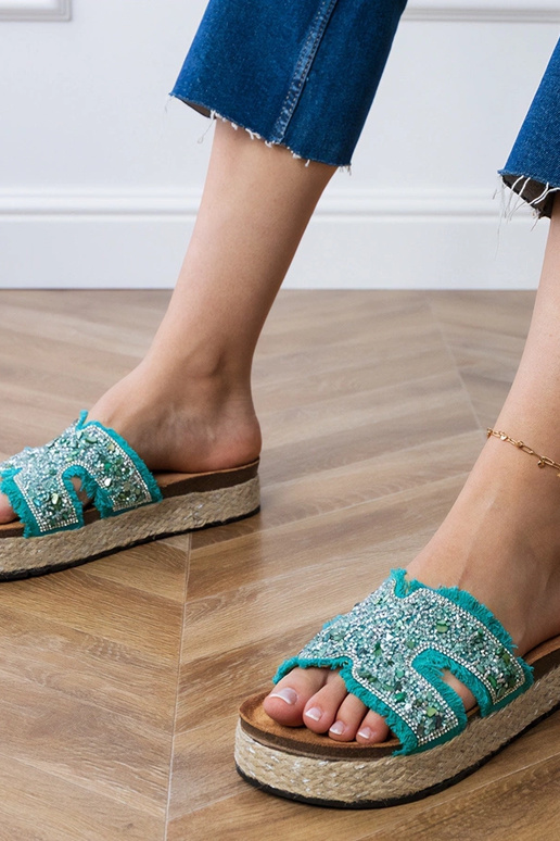 Grüne Espadrilles mit Zirkonien und... Grüne Espadrilles mit Zirkonien und...