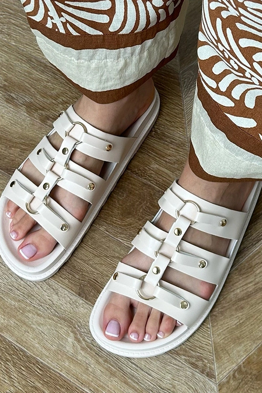 Sandfarbene römische Pantoletten mit...