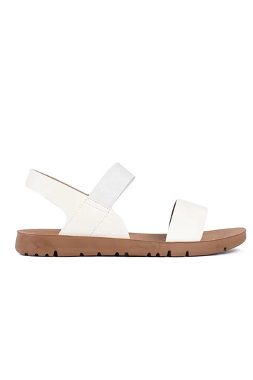 Klassische weiße Sandalen...