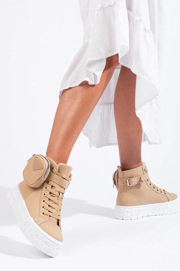 lässige Schuhe mit einer... 2