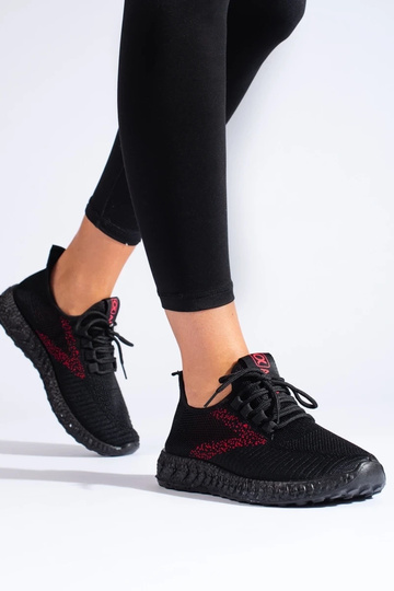 Sportliche Schuhe von... 2