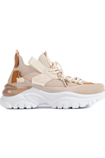 mit Schnürsenkeln Sneakers...