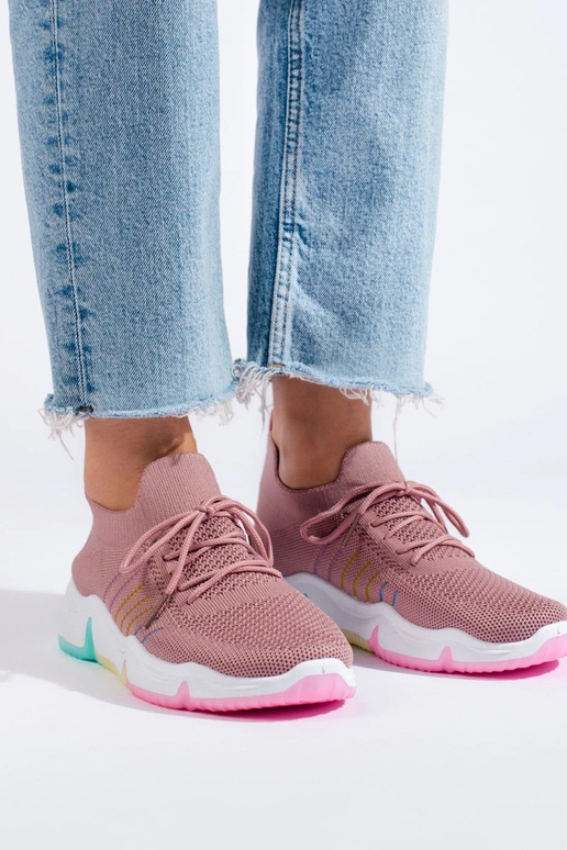 Sportliche Schuhe von Shelovet