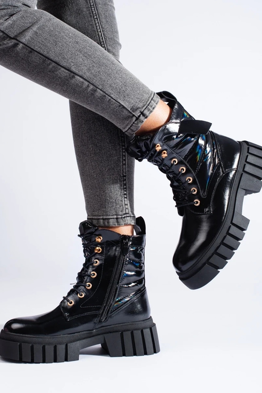 Damenstiefel mit dicker Sohle in... Damenstiefel mit dicker Sohle in...