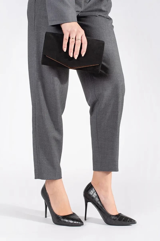 Schuhe mit dünnem Absatz von Shelovet...