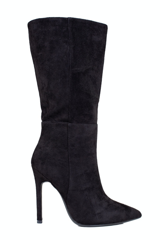 Schwarze Stiefel mit hohen Absätzen