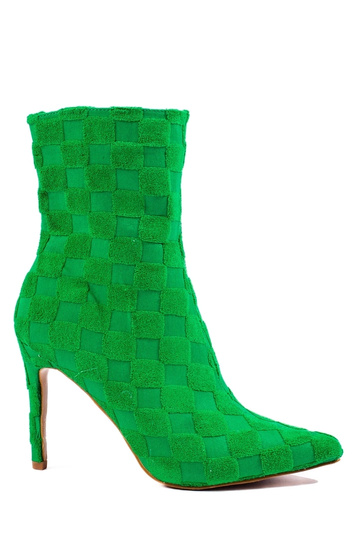 Hoch ausgestattete...