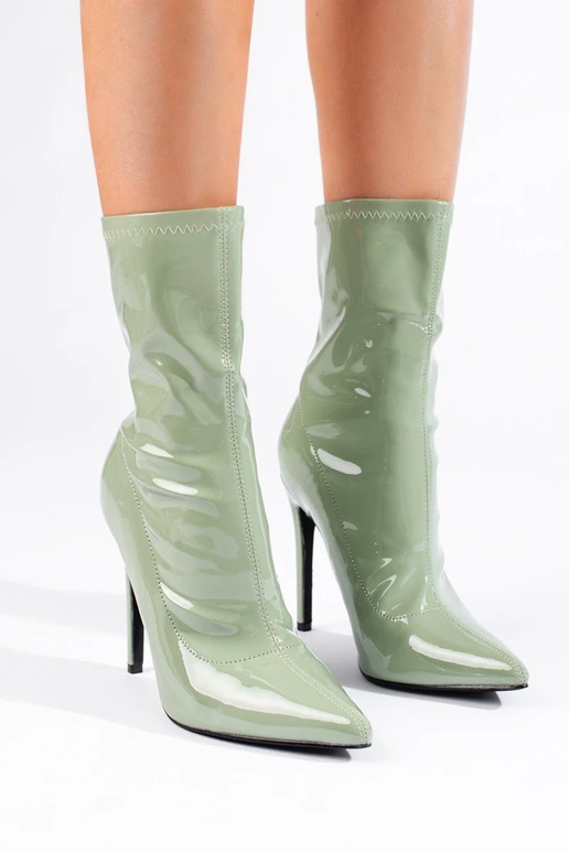 Damenstiefeletten mit Absatz aus... Damenstiefeletten mit Absatz aus...