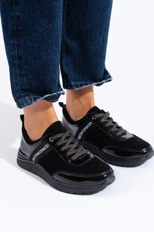 Sportliche Schuhe von Shelovet in... Sportliche Schuhe von Shelovet in...