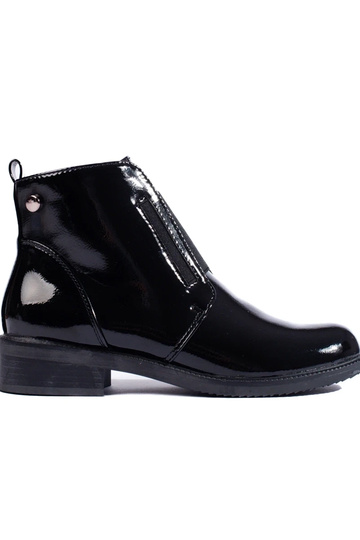 Damenschuhe im eleganten...