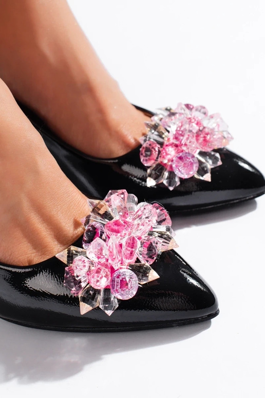 schwarze High Heels mit stylischen...