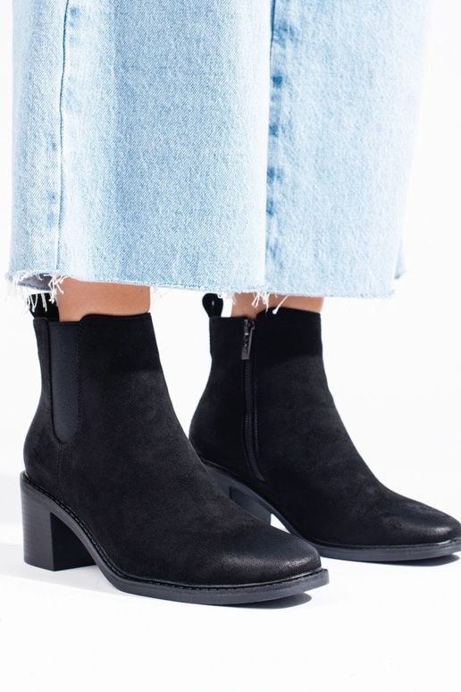 schwarze Damenschuhe mit Absatz