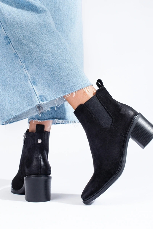 schwarze Damenschuhe mit Absatz