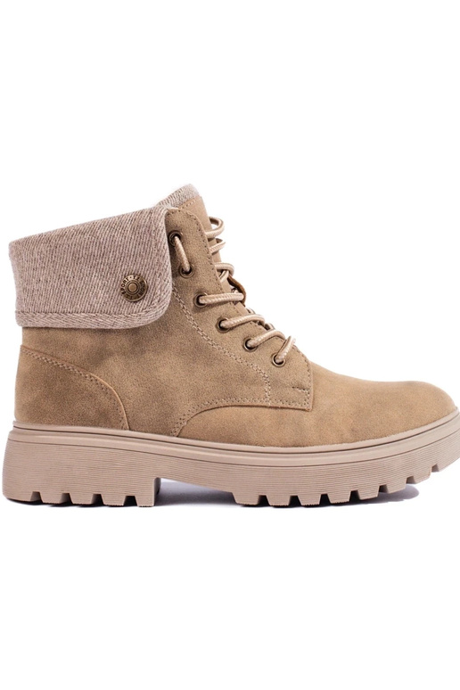 Beige Damenschuhe aus isoliertem...
