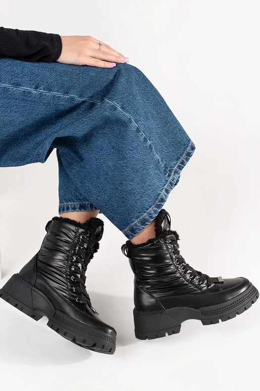 Schwarze Damen-Schneestiefel mit... Schwarze Damen-Schneestiefel mit...