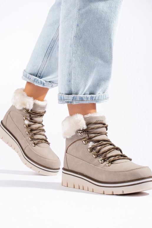 Damenstiefel mit Plateau in Beige Damenstiefel mit Plateau in Beige